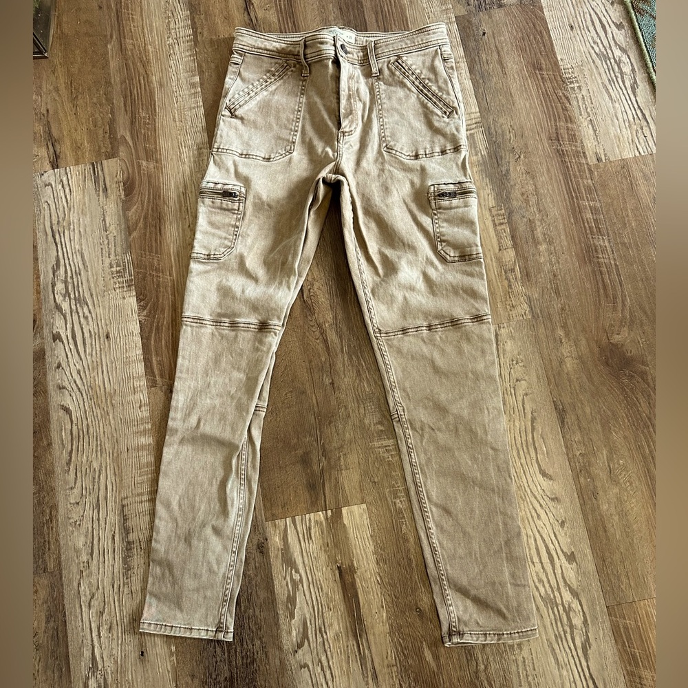 Abercrombie and Fitch khaki high rise skinny jeans with utility pockets sz 6/28